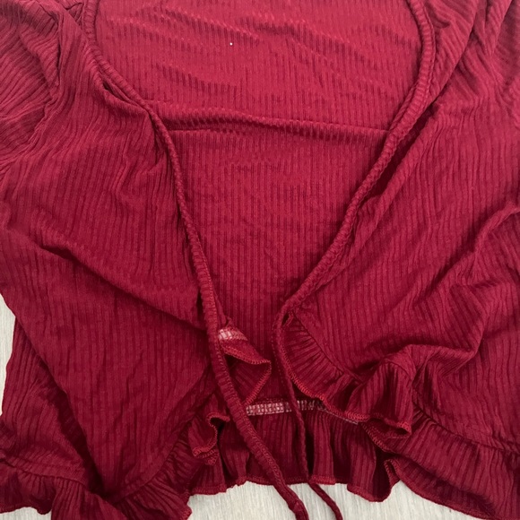 Red tie crop top - Picture 4 of 4